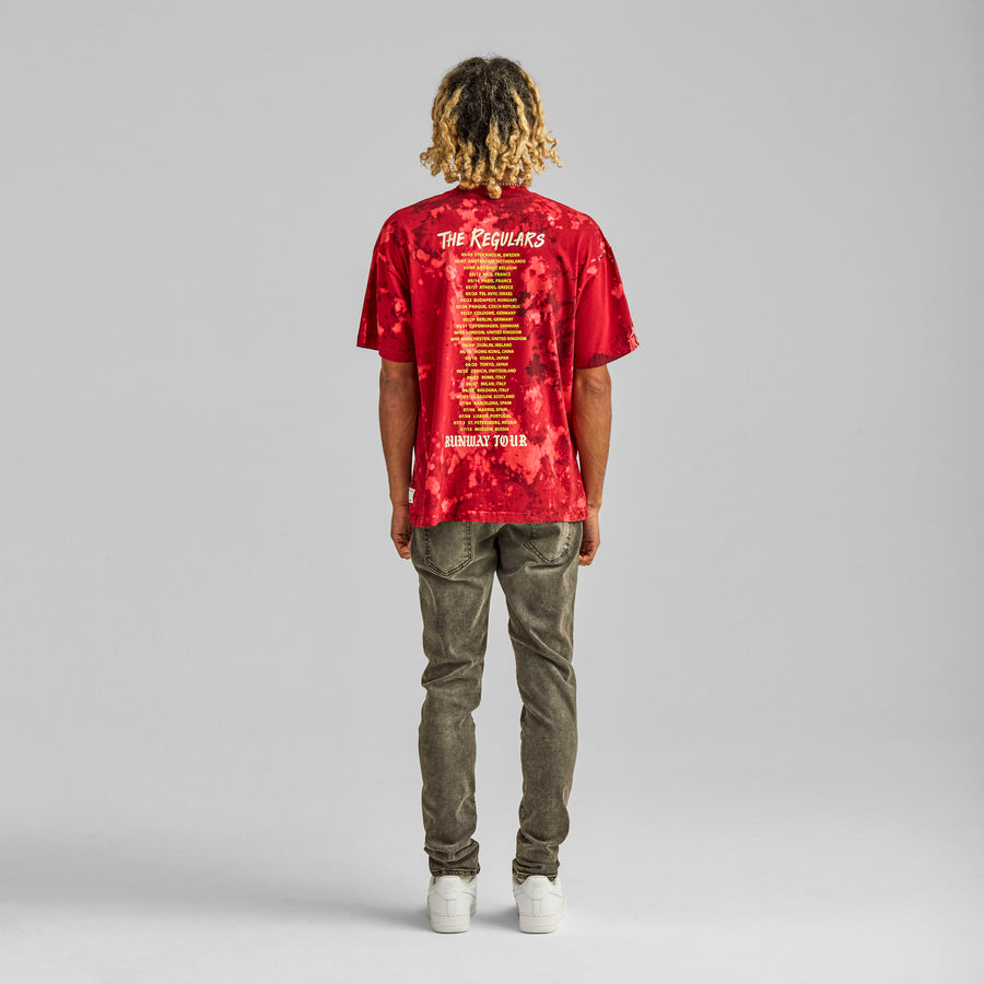 RUNWAY TOUR OVERSEAS TEE - DARK RED
